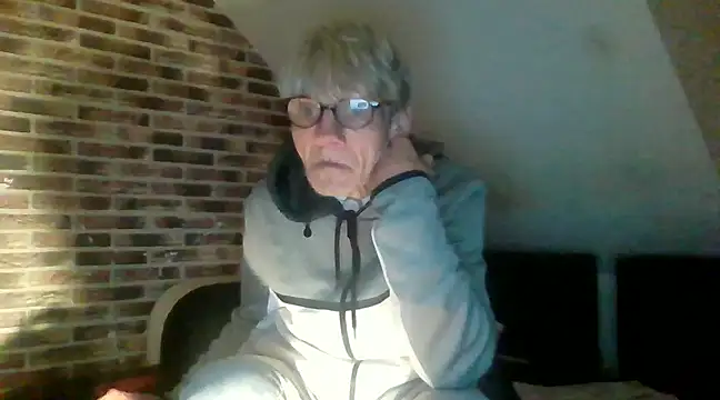 Snapshot of InMeinenMund chatting on 12/06/24, 08:51 InMeinenMund online show from 12/06/24, 08:51