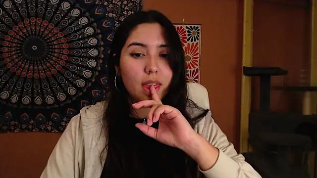 Snapshot of IntimateTales chatting on 12/09/24, 08:54 IntimateTales online show from 12/09/24, 08:54