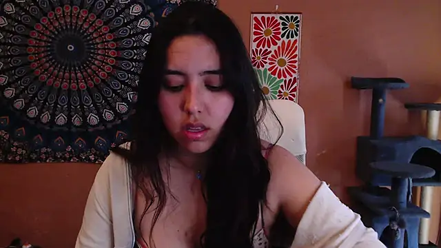 Snapshot of IntimateTales chatting on 02/25/25, 03:38 IntimateTales online show from 02/25/25, 03:38