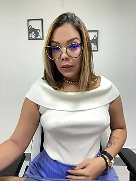 KellyBrooklyn  online show from 03/22/25, 12:46