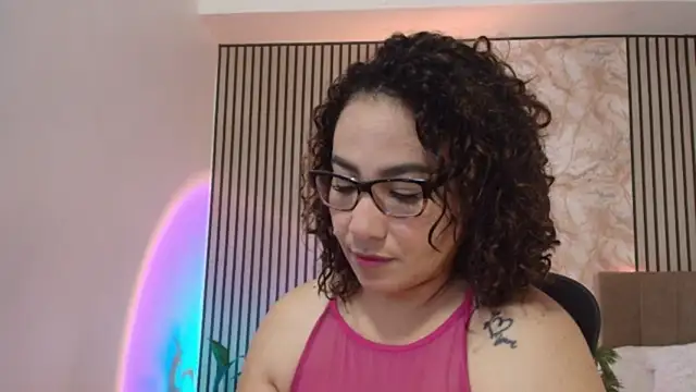 JuliRamirez online show from 07/25/26, 12:47
