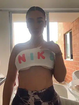 emma andrew1 online show from 11/10/25, 02:27