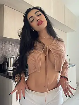 Snapshot of emma_andrew1 chatting on 02/16/26, 04:47 emma andrew1 online show from 02/16/26, 04:47