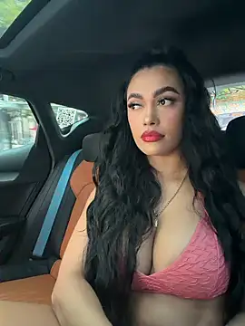 Snapshot of emma_andrew1 chatting on 02/28/26, 04:19 emma andrew1 online show from 02/28/26, 04:19