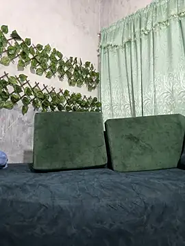 Snapshot of xavier_1988 chatting on 02/08/25, 03:42 xavier 1988 online show from 02/08/25, 03:42