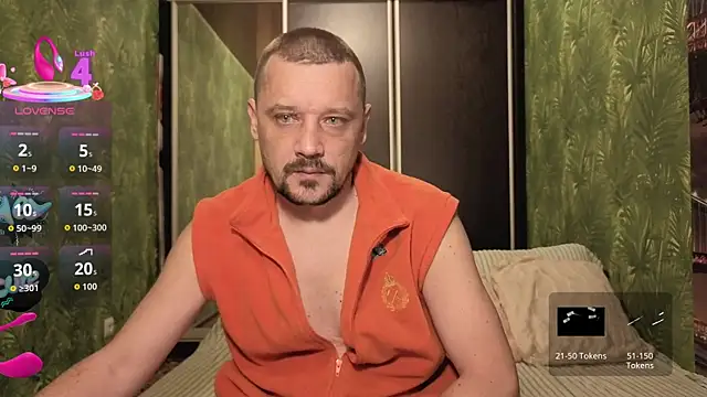 Snapshot of DanielOhCool chatting on 11/08/25, 05:18 DanielOhCool online show from 11/08/25, 05:18