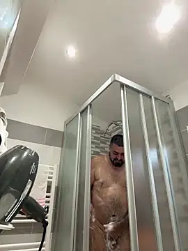 ChiIul11 online show from 04/22/26, 04:30