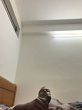 strongguyindia online show from 02/19/26, 07:21