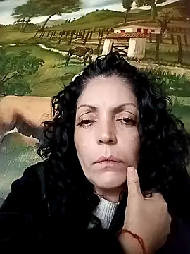 Snapshot of mijal_queen chatting on 12/29/24, 08:26 mijal queen online show from 12/29/24, 08:26