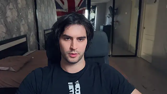 keanu reevez online show from 10/08/25, 11:52