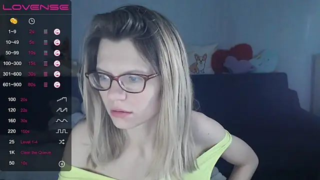 night is dark online show from 03/11/25, 10:42