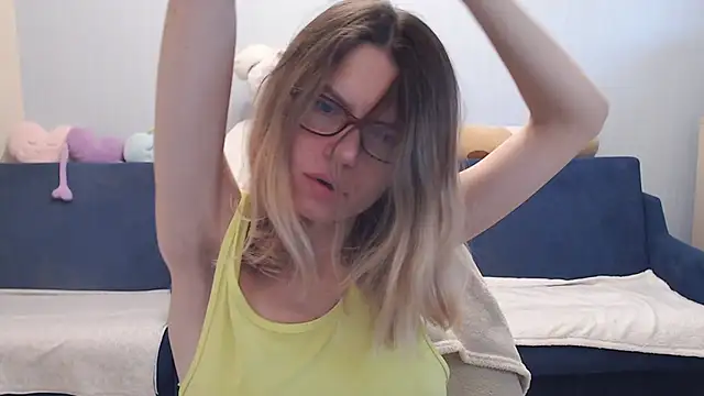 night is dark online show from 11/07/25, 02:06