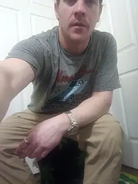 Snapshot of FUNINWV9 chatting on 02/15/26, 12:14 FUNINWV9 online show from 02/15/26, 12:14