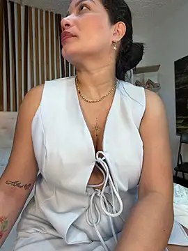 valerie lya online show from 03/04/26, 12:55