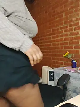 Lilybanx online show from 04/22/26, 08:54