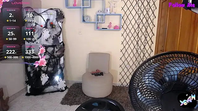 NicoleSantana online show from 10/21/25, 08:31