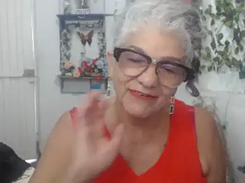 Snapshot of FunnyGrandma chatting on 01/30/25, 09:58 FunnyGrandma online show from 01/30/25, 09:58