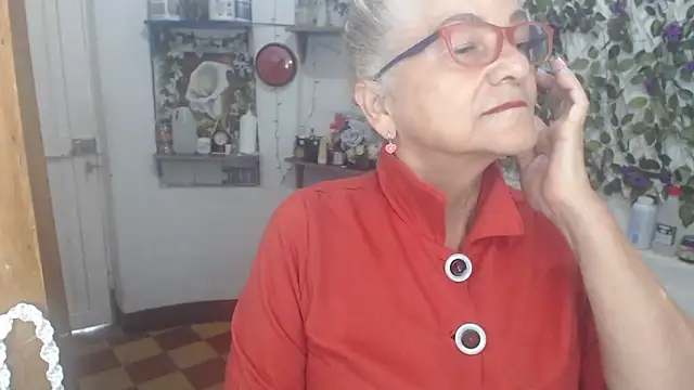 FunnyGrandma online show from 04/13/26, 10:37