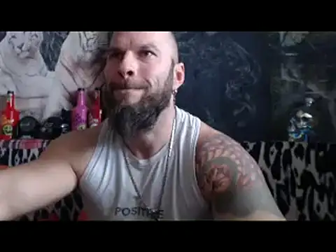 Snapshot of viking_30 chatting on 12/31/24, 10:04 viking 30 online show from 12/31/24, 10:04