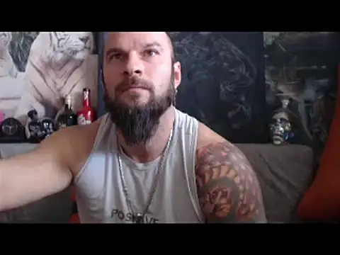 Snapshot of viking_30 chatting on 01/15/25, 10:06 viking 30 online show from 01/15/25, 10:06