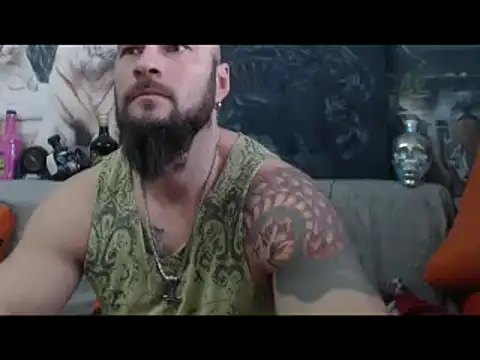 Snapshot of viking_30 chatting on 02/16/25, 07:15 viking 30 online show from 02/16/25, 07:15