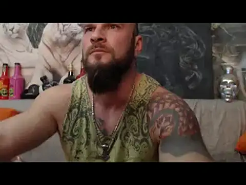 Snapshot of viking_30 chatting on 03/10/25, 07:18 viking 30 online show from 03/10/25, 07:18