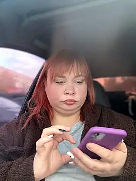 Model9798 online show from 11/03/25, 06:25