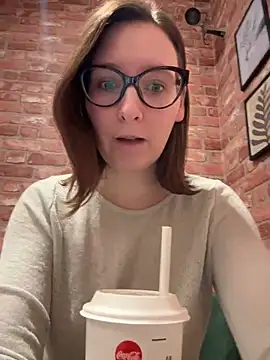 The Snowwhitee online show from 12/14/25, 09:14