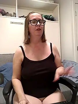 SweetandNaughty1 online show from 02/03/26, 03:26