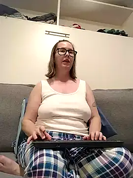 SweetandNaughty1 online show from 02/08/26, 04:38