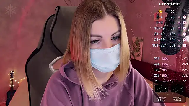 Snapshot of Your_Sweet_Lilu chatting on 02/13/25, 02:42 Your Sweet Lilu online show from 02/13/25, 02:42