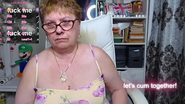 Snapshot of Mella4you chatting on 01/17/25, 02:50 Mella4you online show from 01/17/25, 02:50