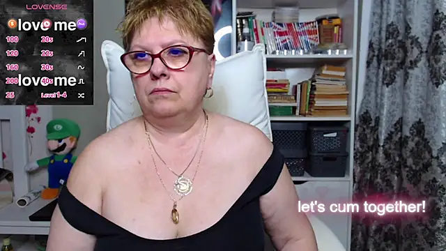 Snapshot of Mella4you chatting on 01/22/25, 07:57 Mella4you online show from 01/22/25, 07:57