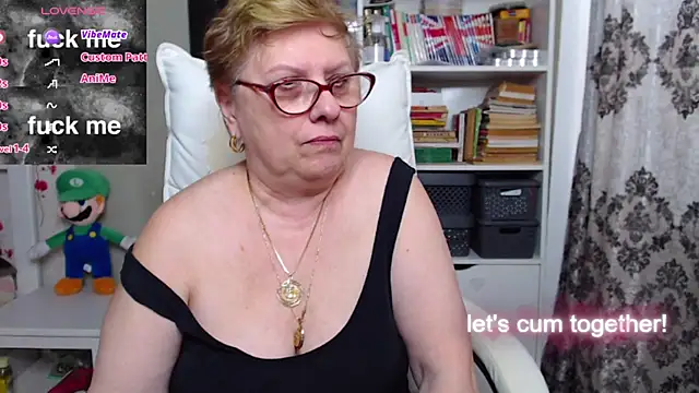 Snapshot of Mella4you chatting on 02/20/25, 10:59 Mella4you online show from 02/20/25, 10:59