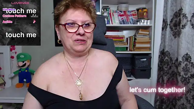 Snapshot of Mella4you chatting on 02/27/25, 10:37 Mella4you online show from 02/27/25, 10:37