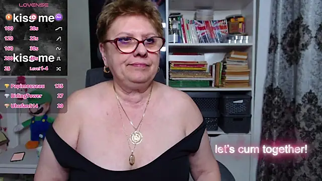 Snapshot of Mella4you chatting on 02/27/25, 04:43 Mella4you online show from 02/27/25, 04:43