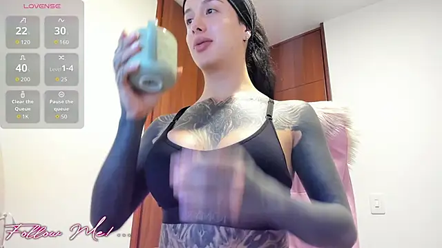 antoniaacxx online show from 01/12/26, 11:04