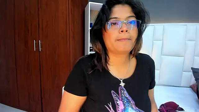 yeral2017 online show from 04/09/26, 01:27