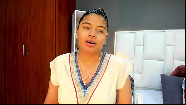 yeral2017 online show from 04/16/26, 12:17