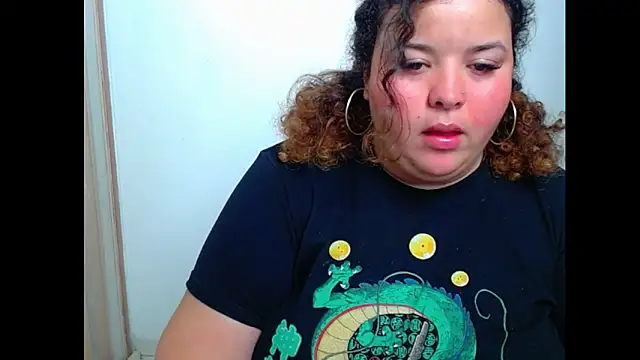 Snapshot of valentinny chatting on 09/18/25, 01:57 valentinny online show from 09/18/25, 01:57