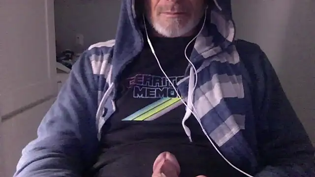 Snapshot of readyforfunxxx chatting on 02/20/26, 01:11 readyforfunxxx online show from 02/20/26, 01:11