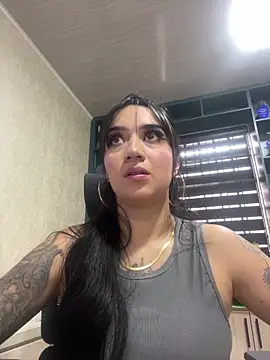 EmmyEvans1 online show from 02/06/26, 09:29