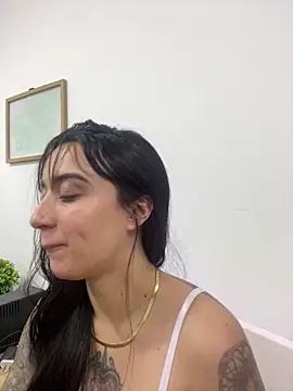 EmmyEvans1 online show from 02/10/26, 07:40