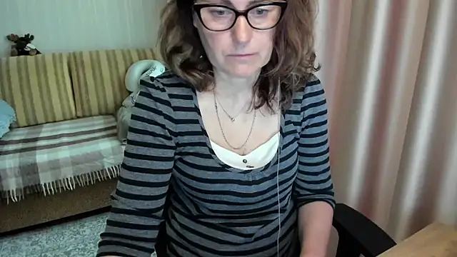 lauraoven online show from 05/29/26, 07:17
