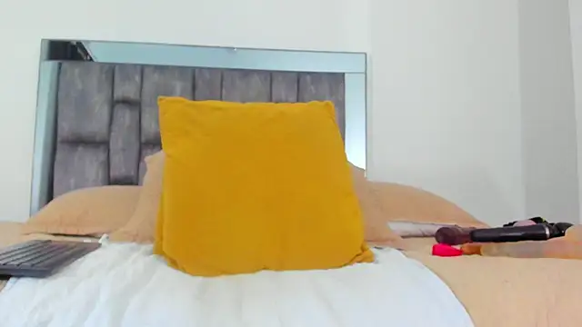 alyssia ocean online show from 11/28/25, 01:03