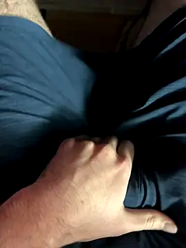 JohnnyBigShot online show from 12/01/25, 05:07