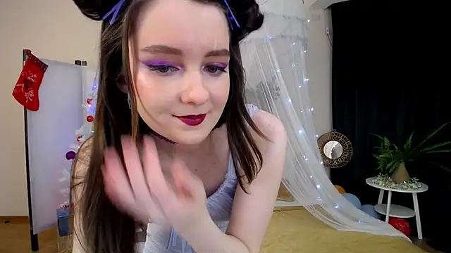Snapshot of CloudGrace chatting on 01/16/25, 06:25 CloudGrace online show from 01/16/25, 06:25