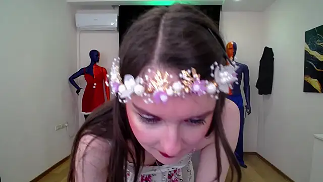 Snapshot of CloudGrace chatting on 02/04/25, 06:25 CloudGrace online show from 02/04/25, 06:25