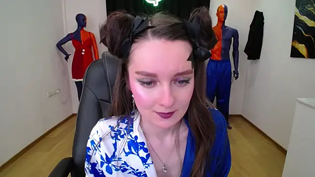 Snapshot of CloudGrace chatting on 02/06/25, 06:18 CloudGrace online show from 02/06/25, 06:18