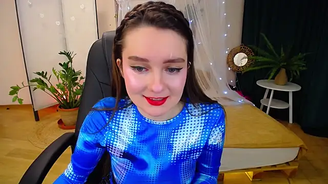 Snapshot of CloudGrace chatting on 03/05/25, 03:18 CloudGrace online show from 03/05/25, 03:18